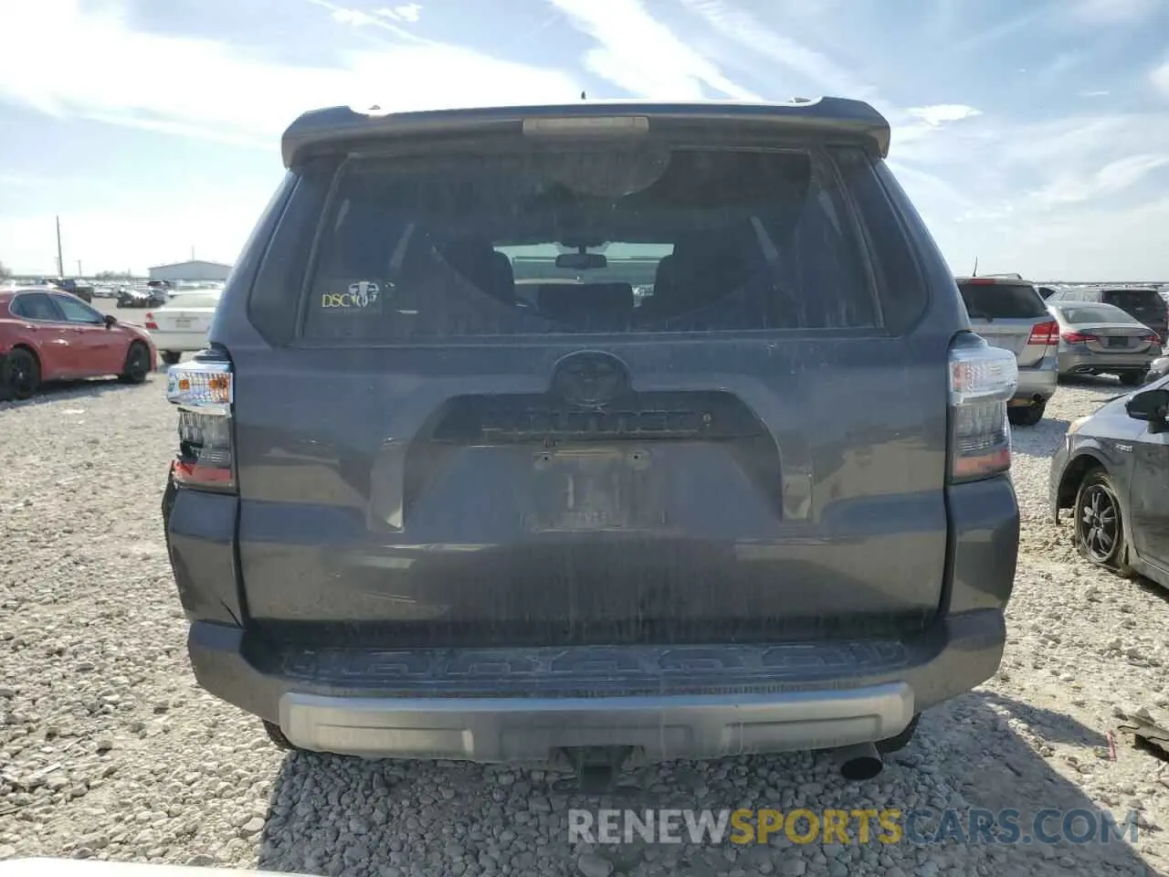 6 Фотография поврежденного автомобиля JTEBU5JR7K5697448 TOYOTA 4RUNNER 2019