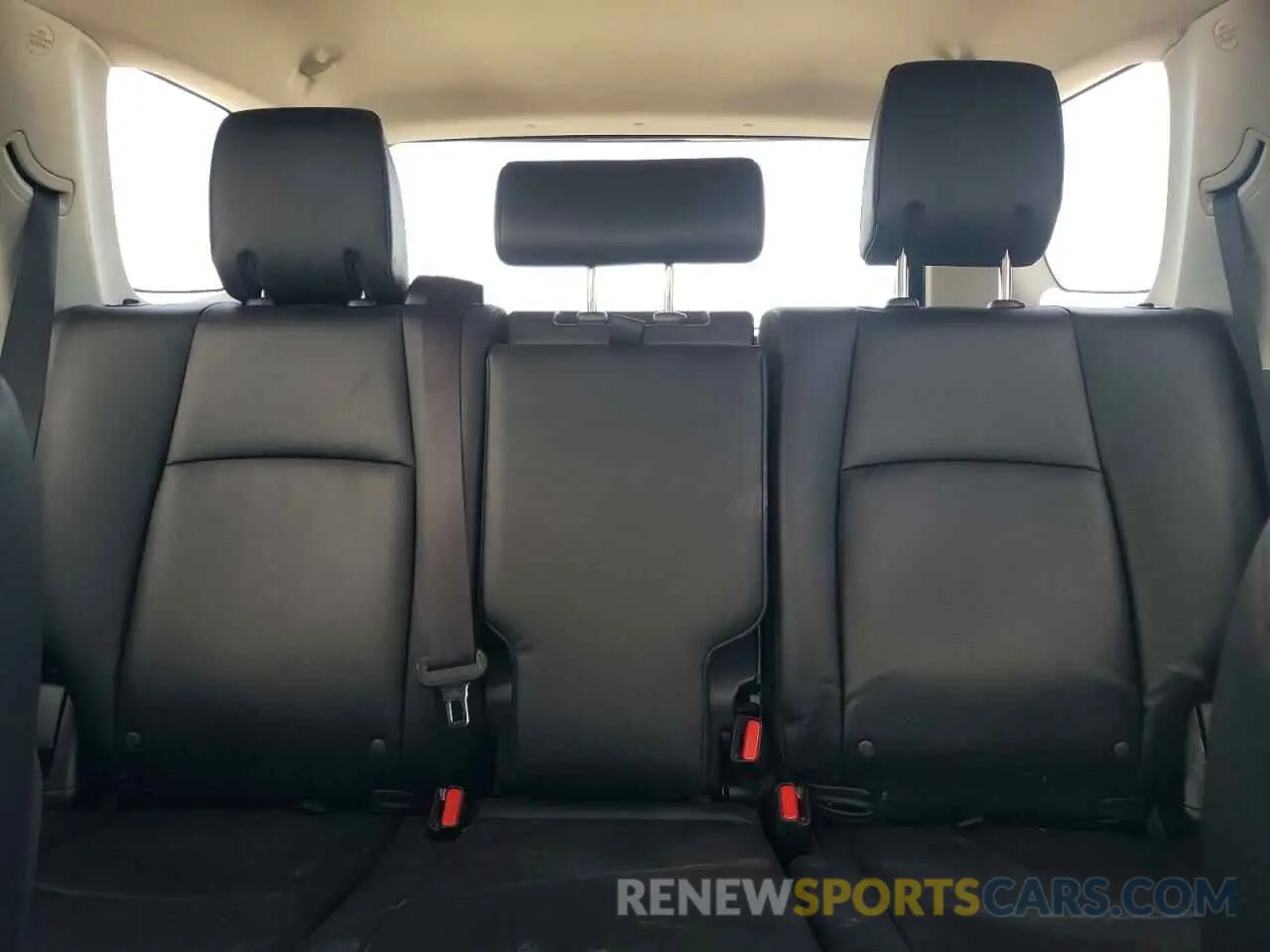 10 Photograph of a damaged car JTEBU5JR7K5698423 TOYOTA 4RUNNER 2019