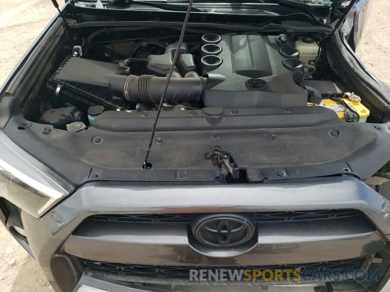 14 Photograph of a damaged car JTEBU5JR7K5698423 TOYOTA 4RUNNER 2019