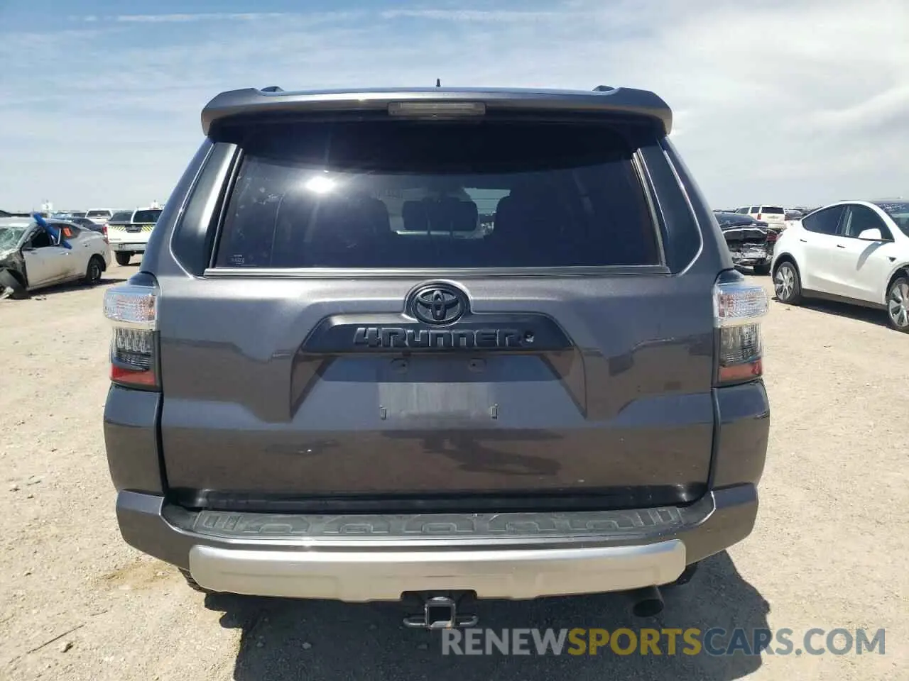 6 Photograph of a damaged car JTEBU5JR7K5698423 TOYOTA 4RUNNER 2019