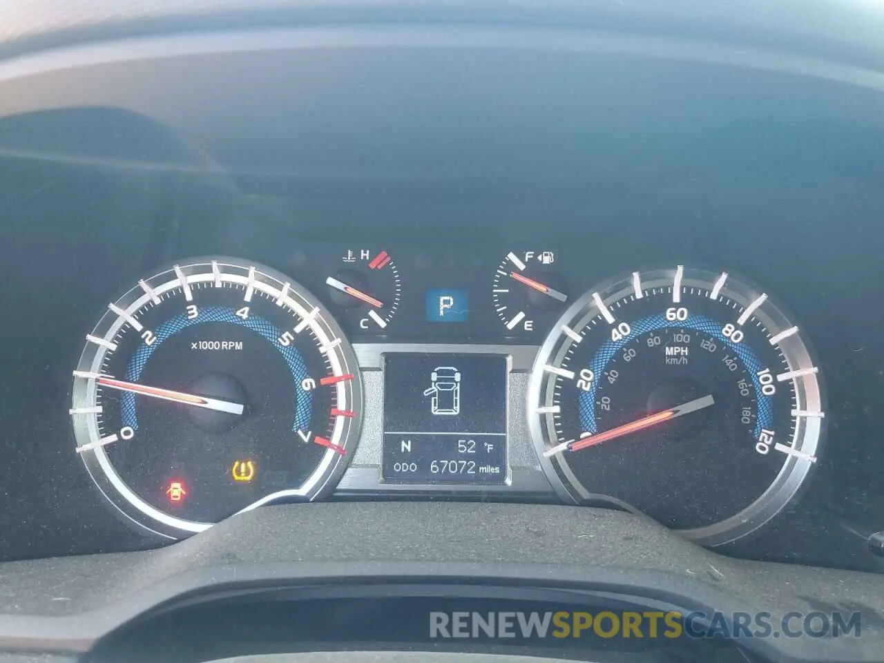 9 Photograph of a damaged car JTEBU5JR8K5623827 TOYOTA 4RUNNER 2019