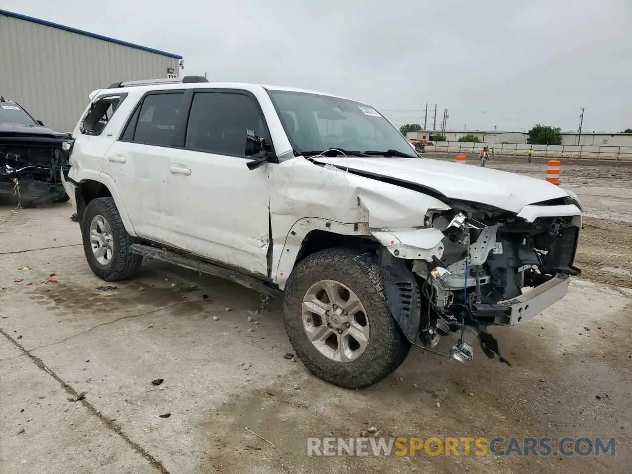 4 Photograph of a damaged car JTEBU5JR8K5650297 TOYOTA 4RUNNER 2019