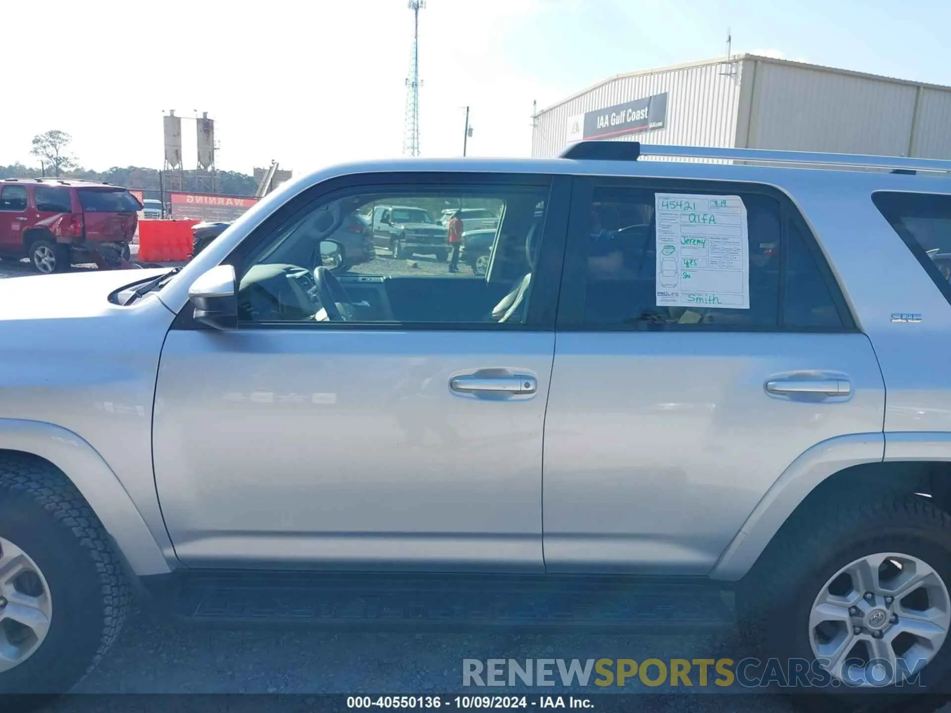 15 Photograph of a damaged car JTEBU5JR8K5669996 TOYOTA 4RUNNER 2019
