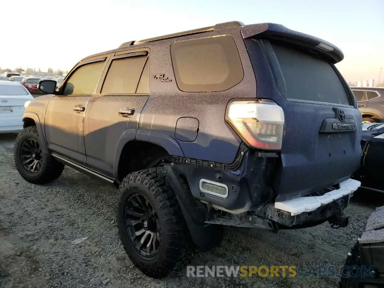 2 Фотография поврежденного автомобиля JTEBU5JR8K5684417 TOYOTA 4RUNNER 2019