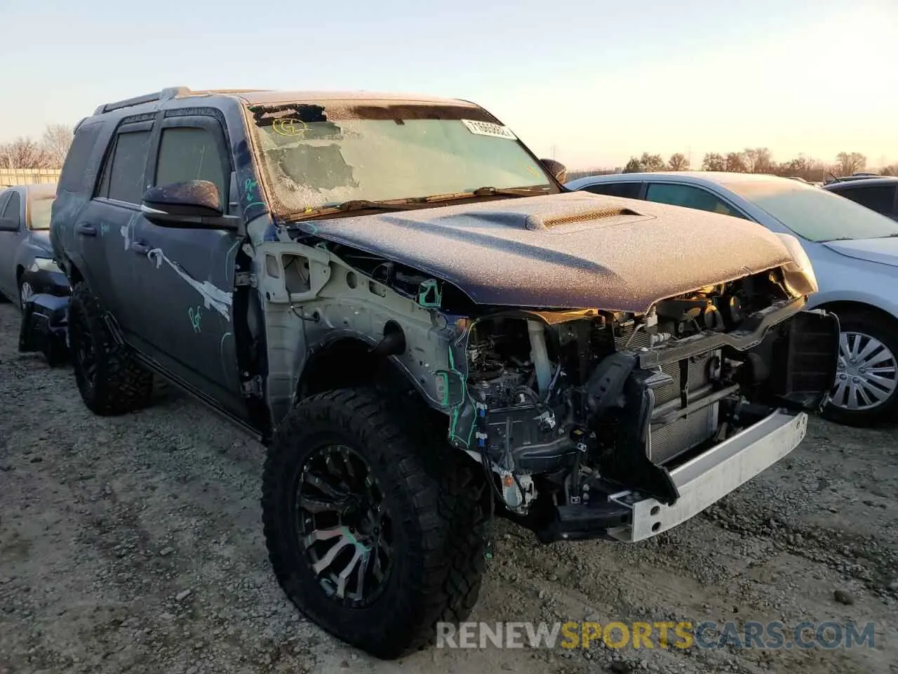 4 Фотография поврежденного автомобиля JTEBU5JR8K5684417 TOYOTA 4RUNNER 2019