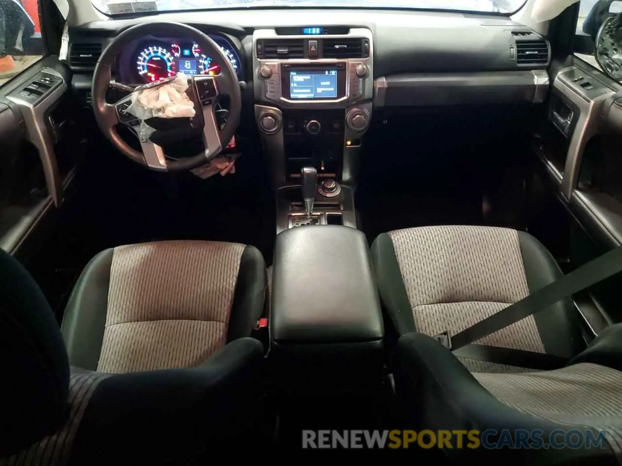 8 Фотография поврежденного автомобиля JTEBU5JR8K5694381 TOYOTA 4RUNNER 2019