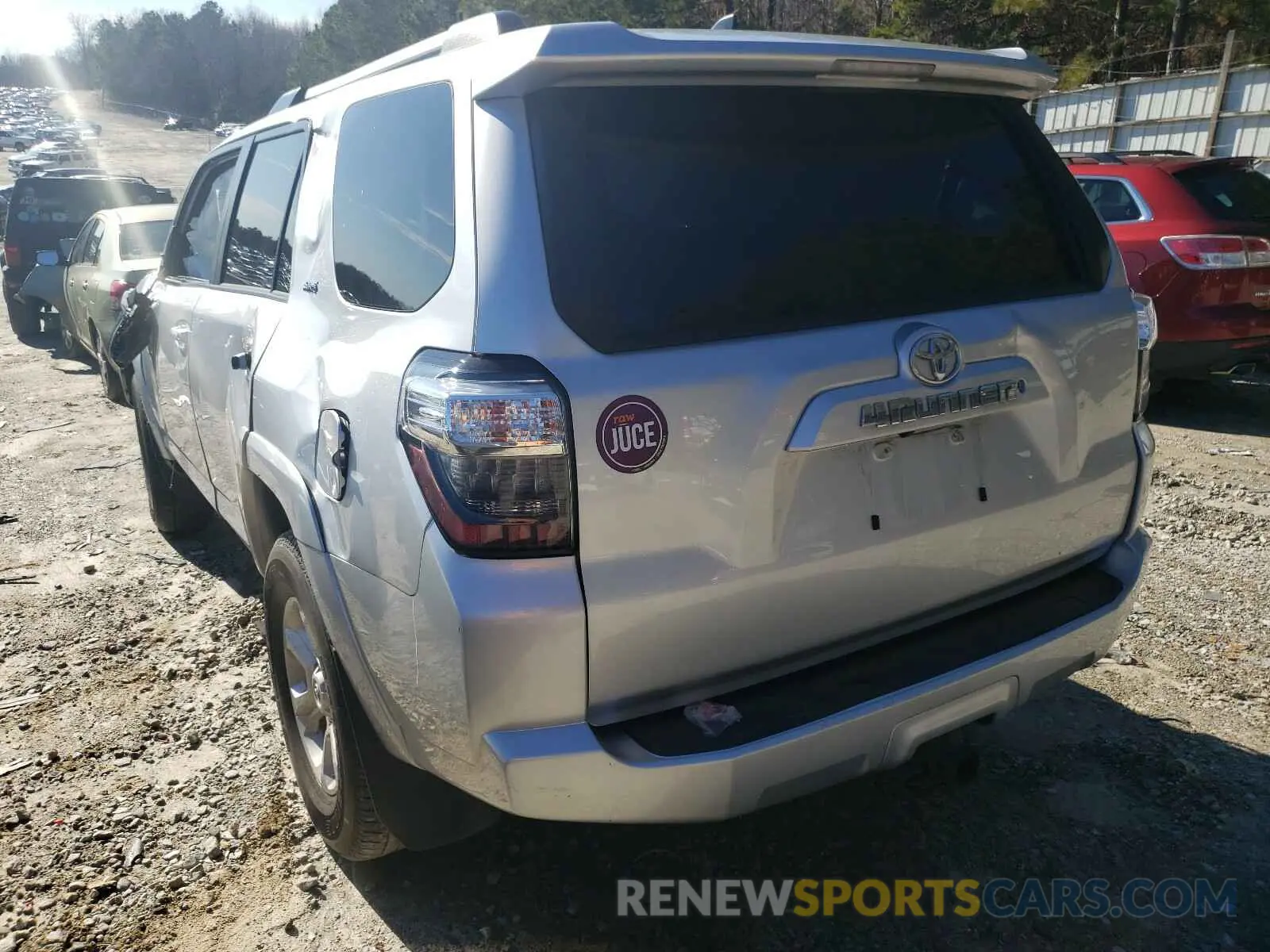3 Фотография поврежденного автомобиля JTEBU5JR9K5619544 TOYOTA 4RUNNER 2019