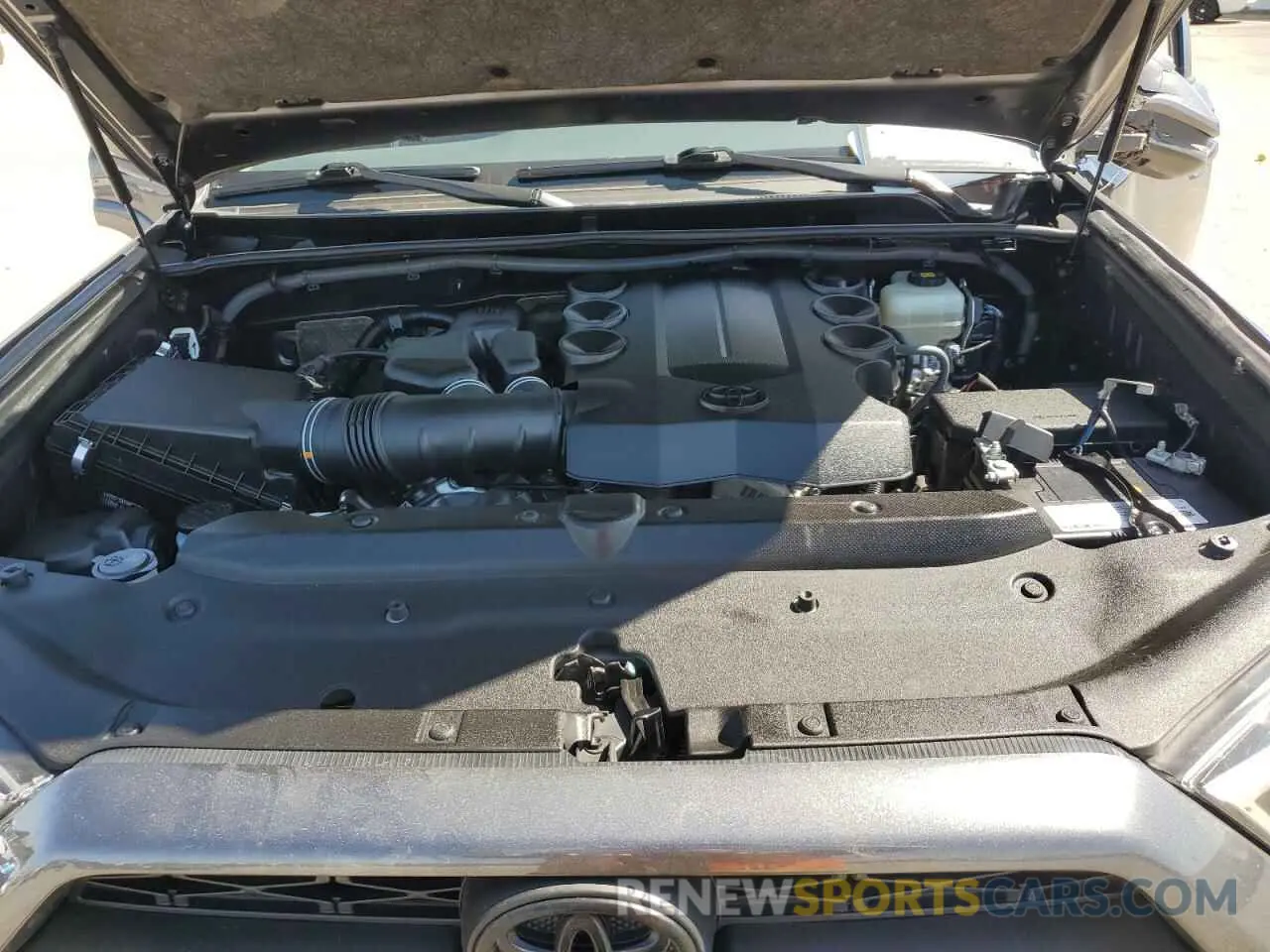 13 Photograph of a damaged car JTEBU5JR9K5634643 TOYOTA 4RUNNER 2019