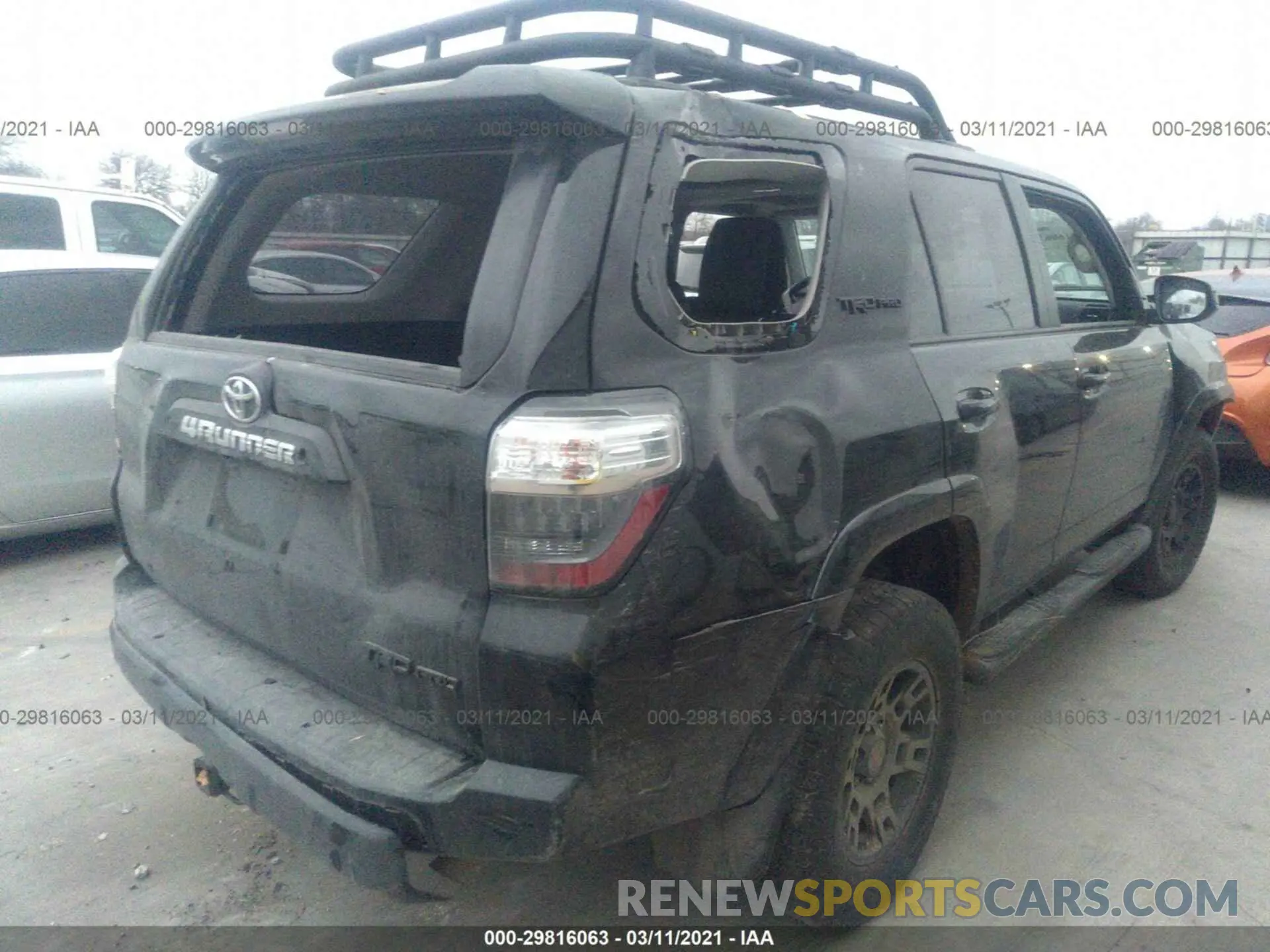4 Photograph of a damaged car JTEBU5JR9K5655153 TOYOTA 4RUNNER 2019