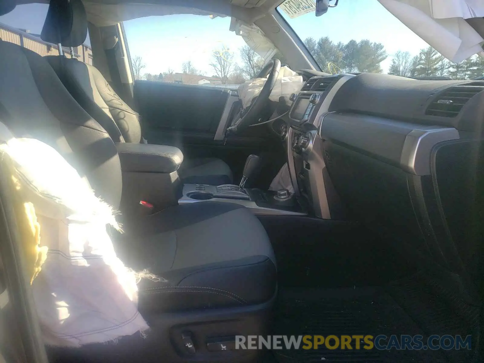 5 Photograph of a damaged car JTEBU5JR9K5669280 TOYOTA 4RUNNER 2019