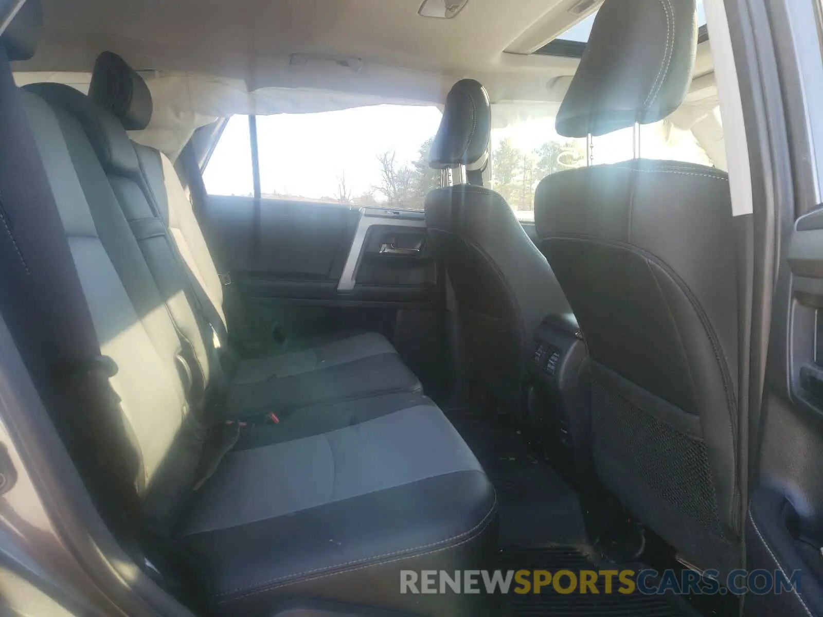 6 Photograph of a damaged car JTEBU5JR9K5669280 TOYOTA 4RUNNER 2019