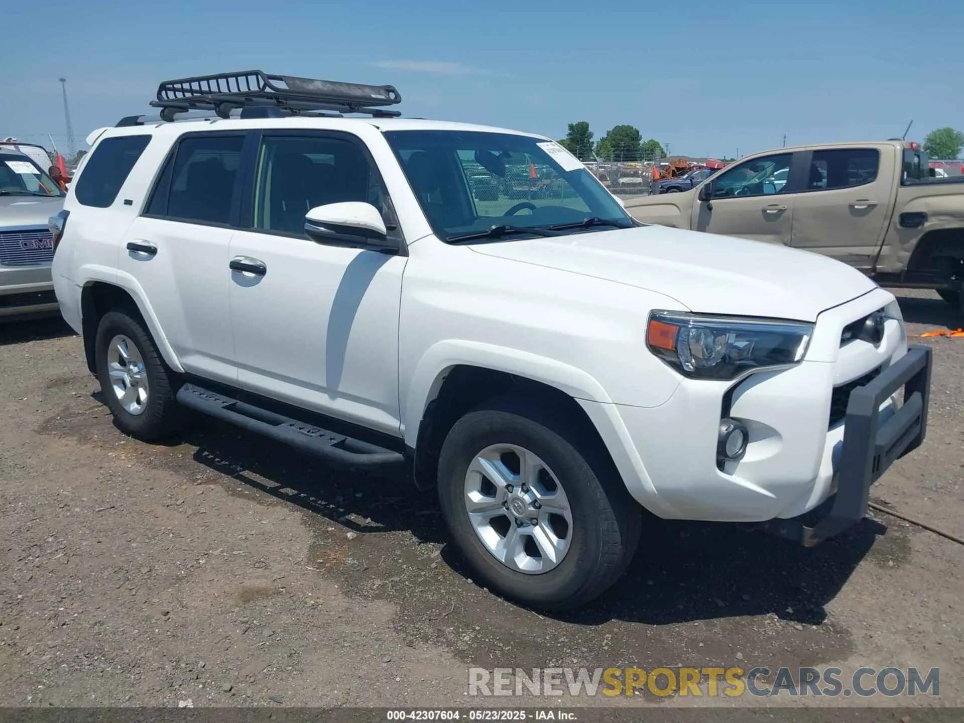 1 Photograph of a damaged car JTEBU5JR9K5670817 TOYOTA 4RUNNER 2019