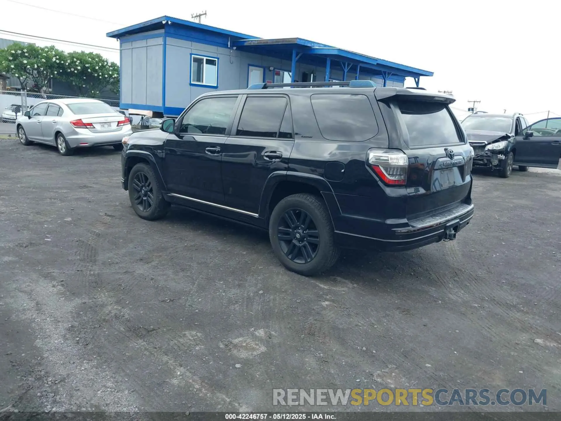 3 Photograph of a damaged car JTEBU5JR9K5672857 TOYOTA 4RUNNER 2019