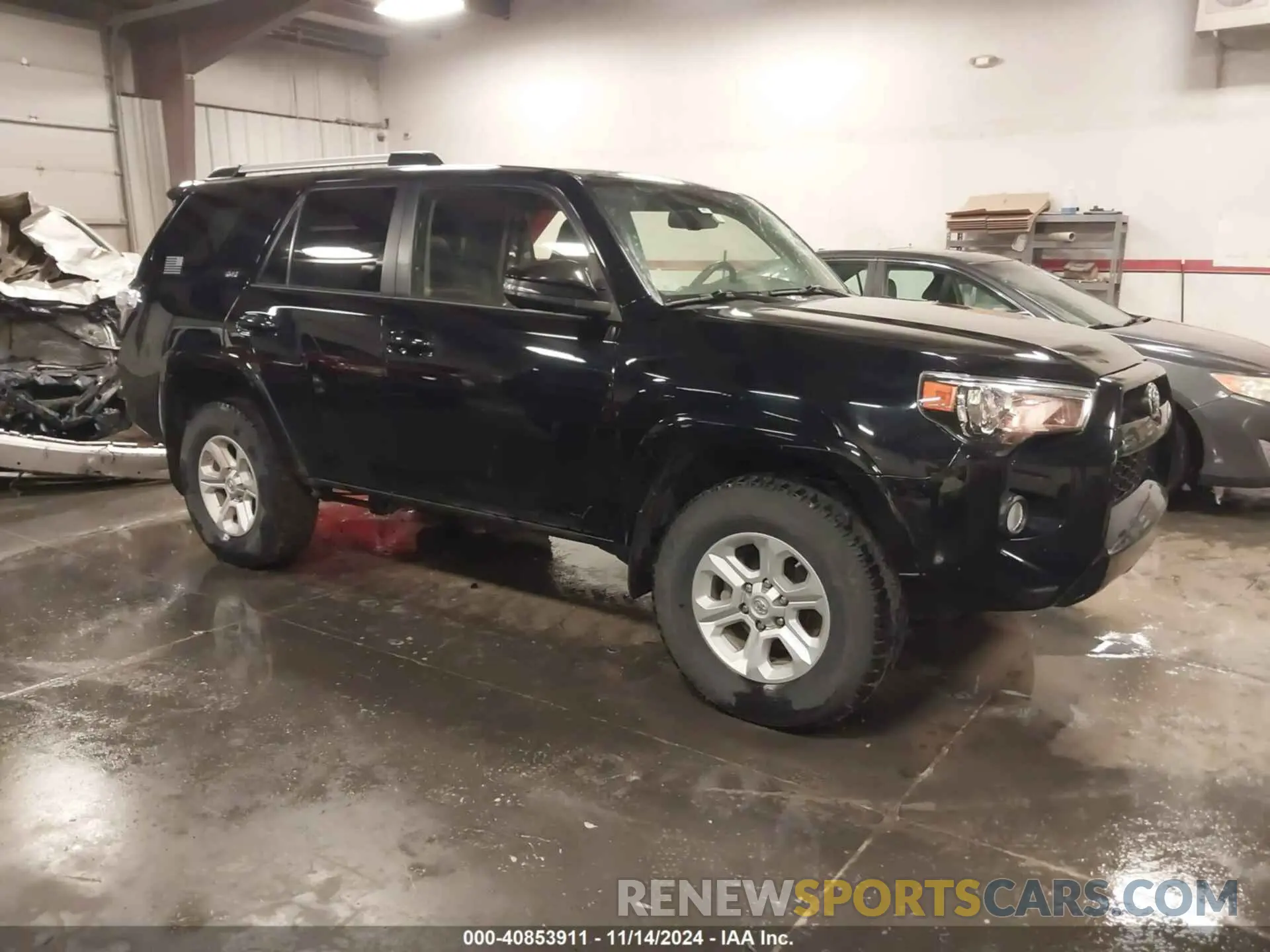 1 Фотография поврежденного автомобиля JTEBU5JR9K5678934 TOYOTA 4RUNNER 2019
