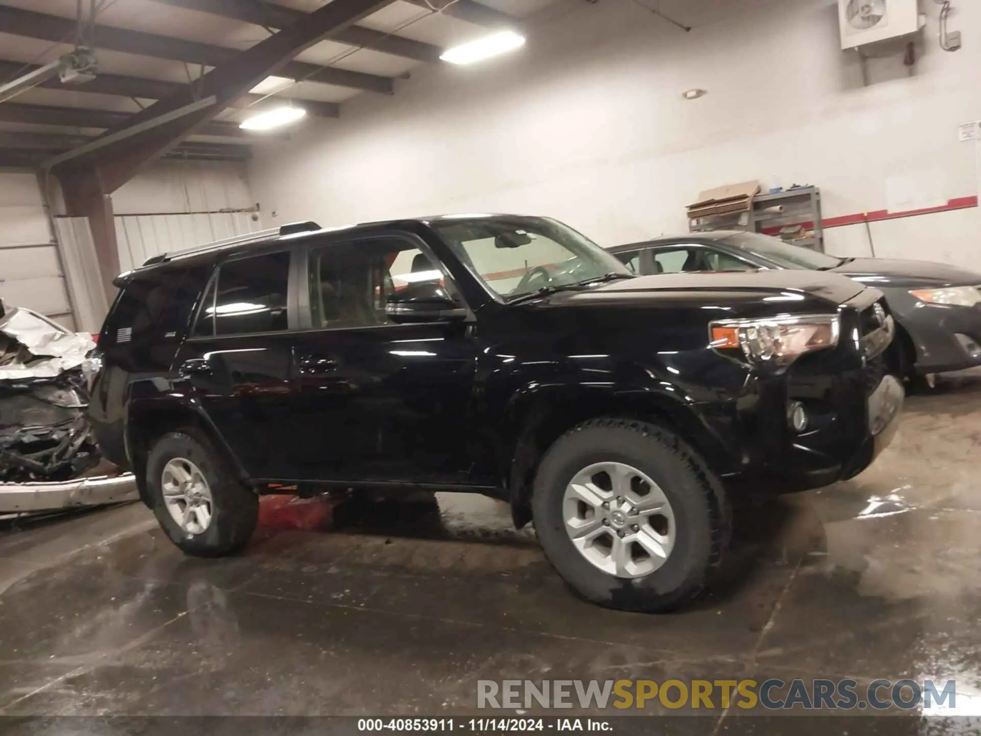 13 Фотография поврежденного автомобиля JTEBU5JR9K5678934 TOYOTA 4RUNNER 2019