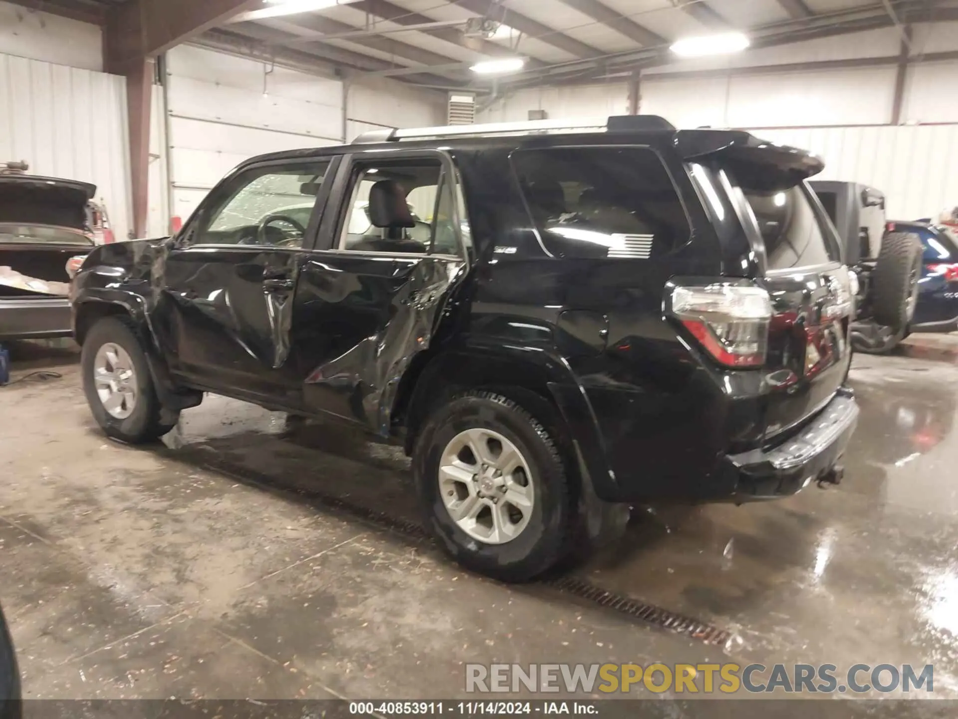 3 Фотография поврежденного автомобиля JTEBU5JR9K5678934 TOYOTA 4RUNNER 2019
