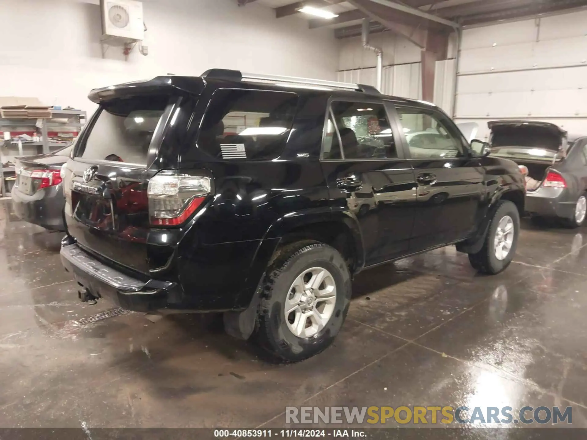 4 Фотография поврежденного автомобиля JTEBU5JR9K5678934 TOYOTA 4RUNNER 2019