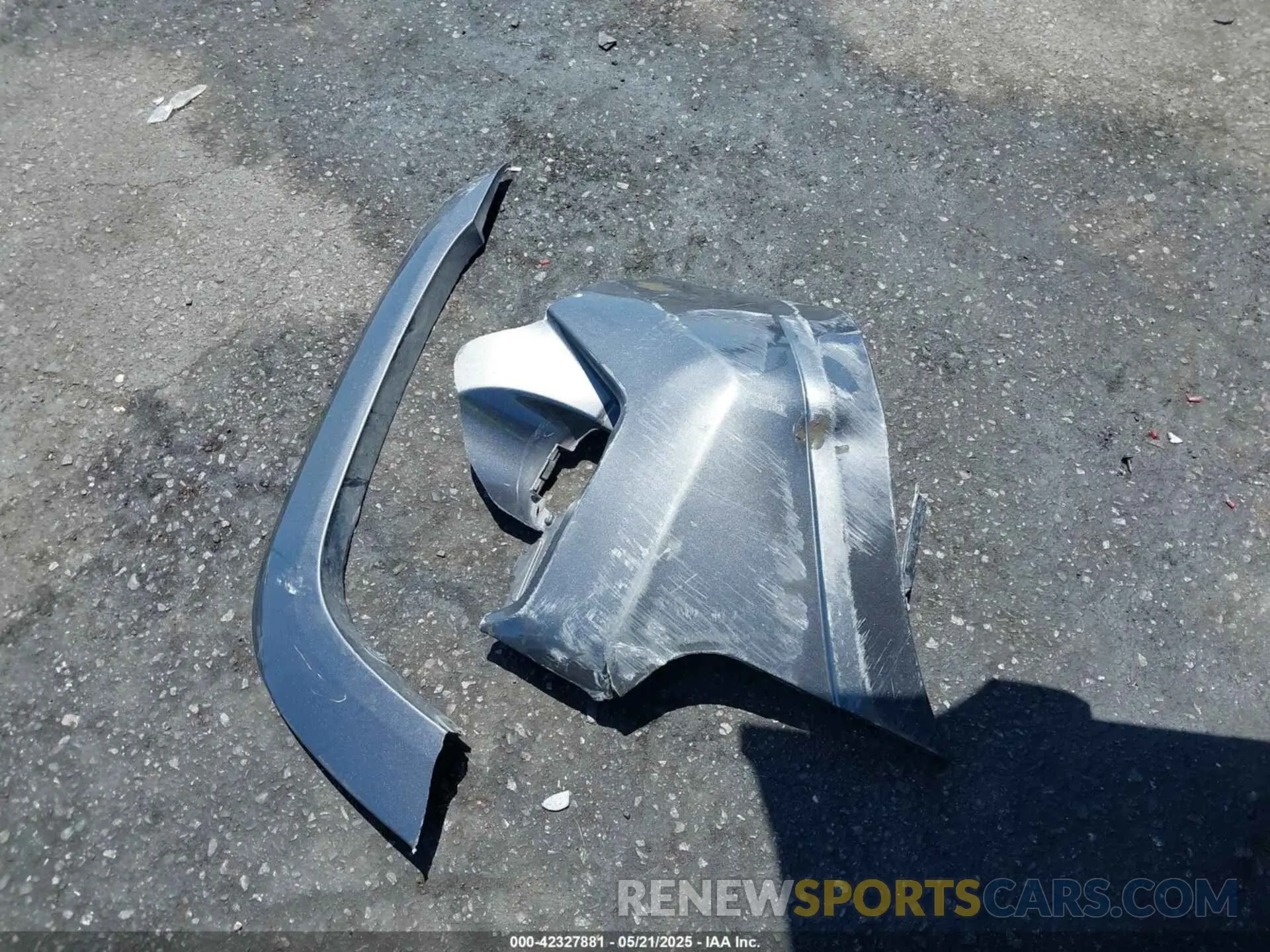 12 Photograph of a damaged car JTEBU5JR9K5685088 TOYOTA 4RUNNER 2019