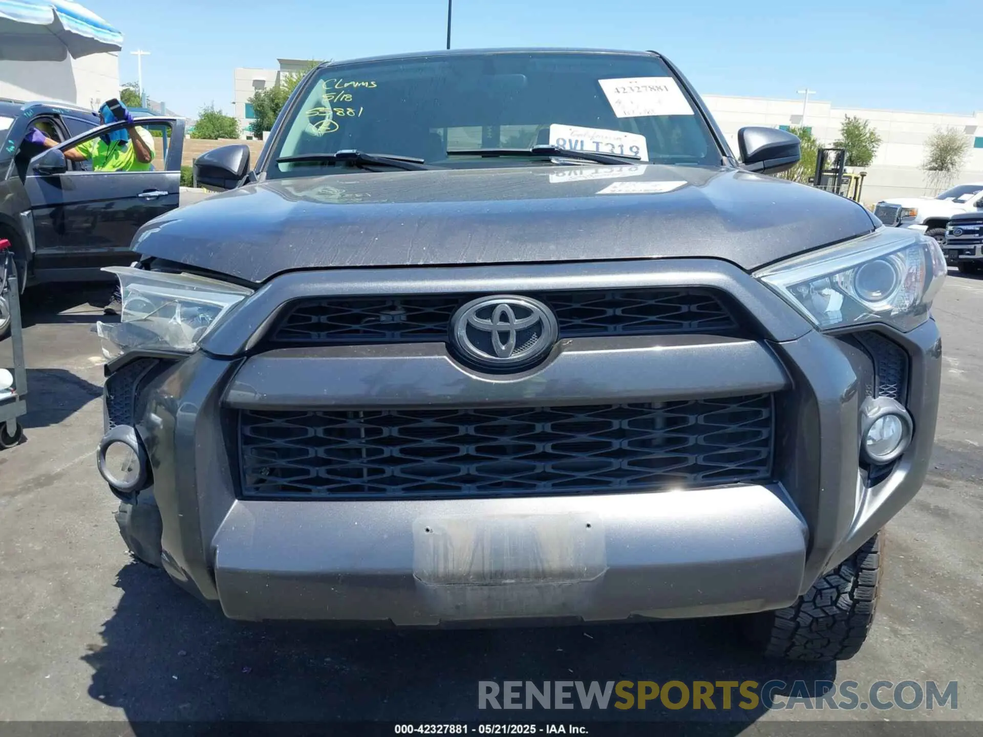 13 Photograph of a damaged car JTEBU5JR9K5685088 TOYOTA 4RUNNER 2019