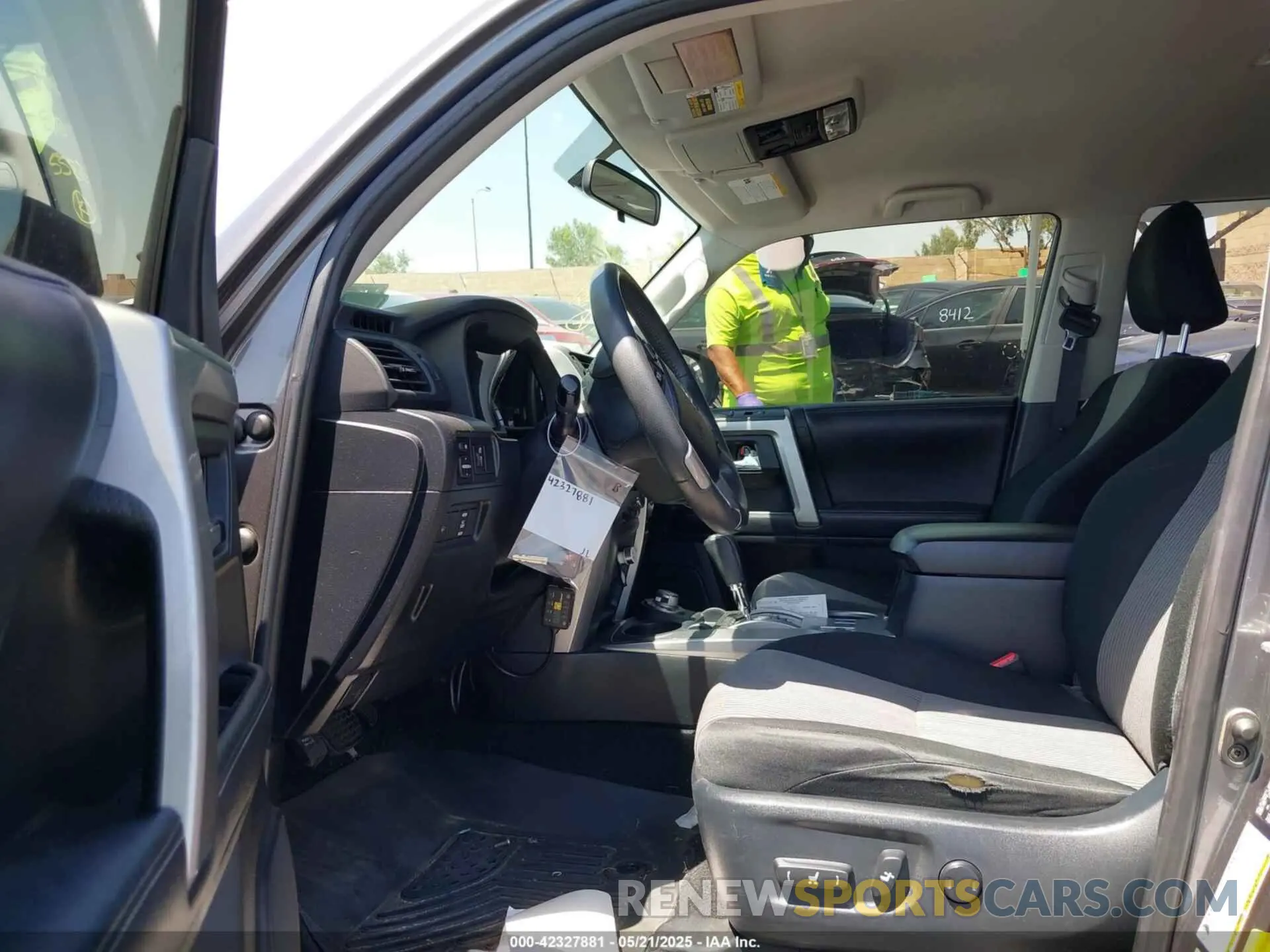 5 Photograph of a damaged car JTEBU5JR9K5685088 TOYOTA 4RUNNER 2019