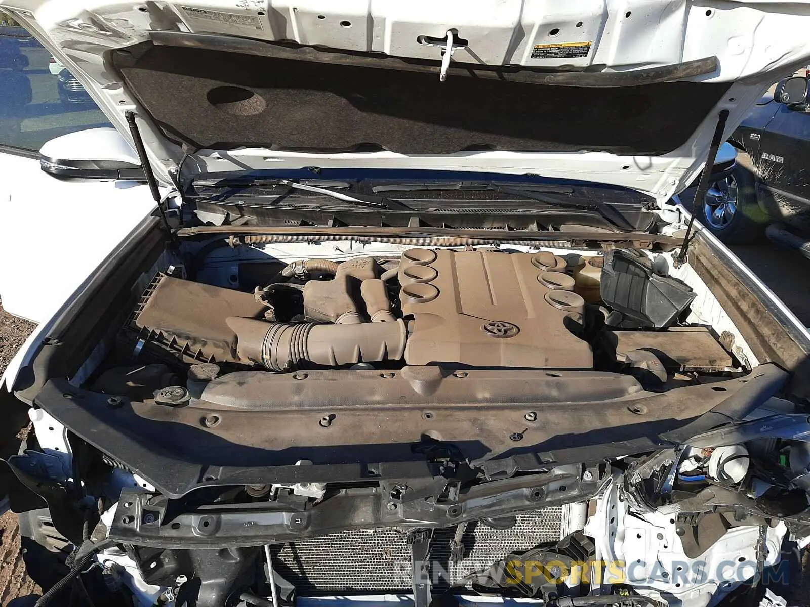 7 Photograph of a damaged car JTEBU5JR9K5691070 TOYOTA 4RUNNER 2019