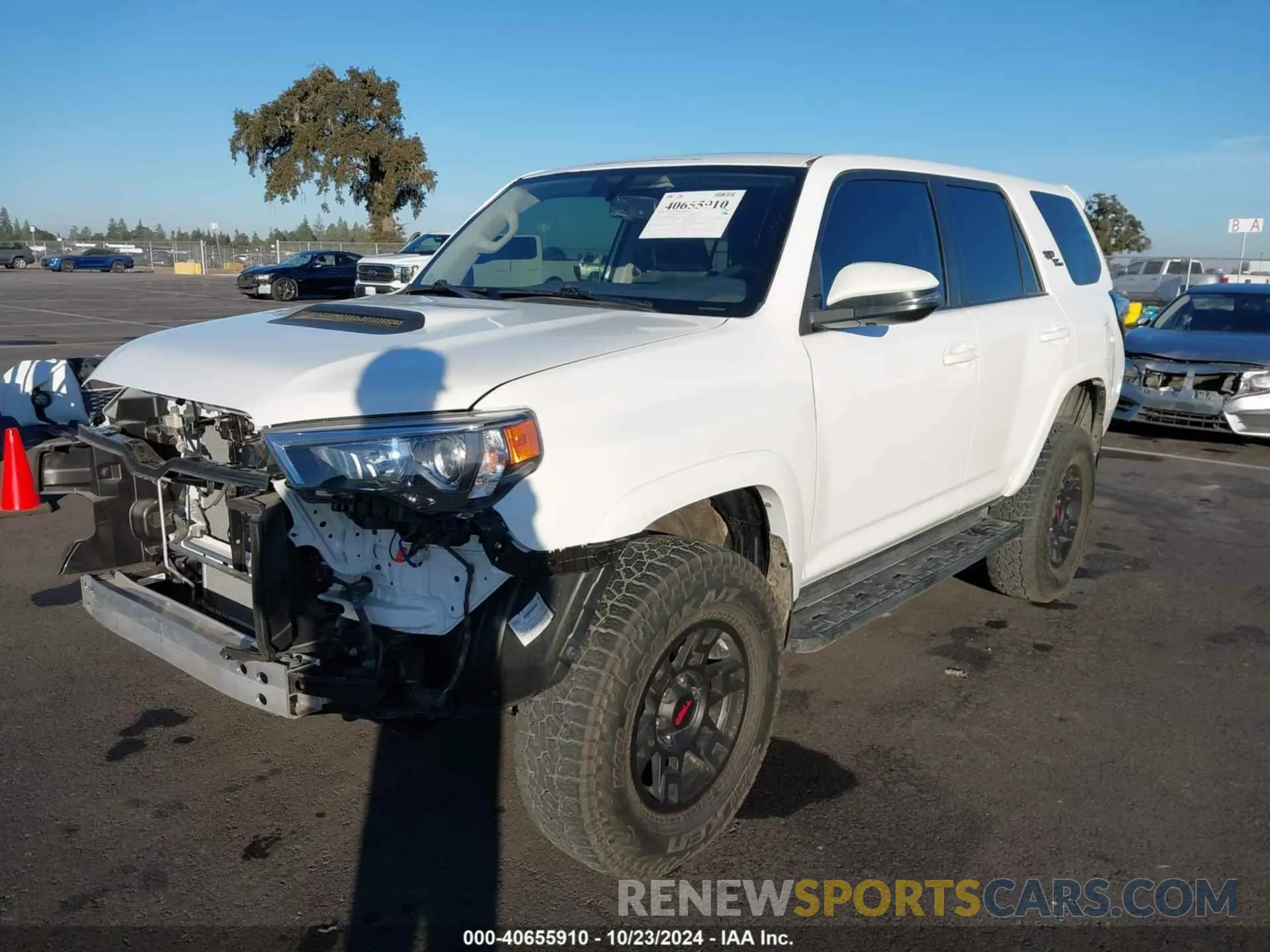 2 Photograph of a damaged car JTEBU5JR9K5699024 TOYOTA 4RUNNER 2019