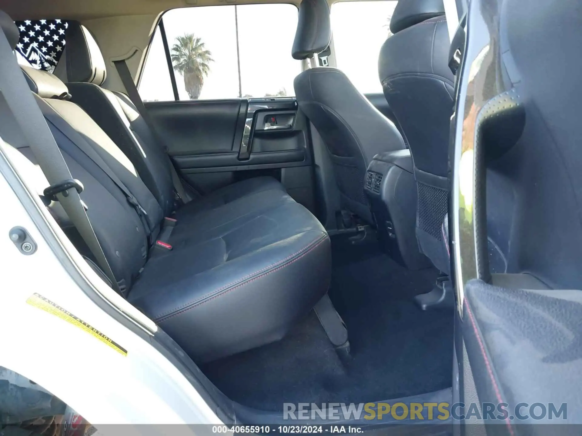 7 Photograph of a damaged car JTEBU5JR9K5699024 TOYOTA 4RUNNER 2019