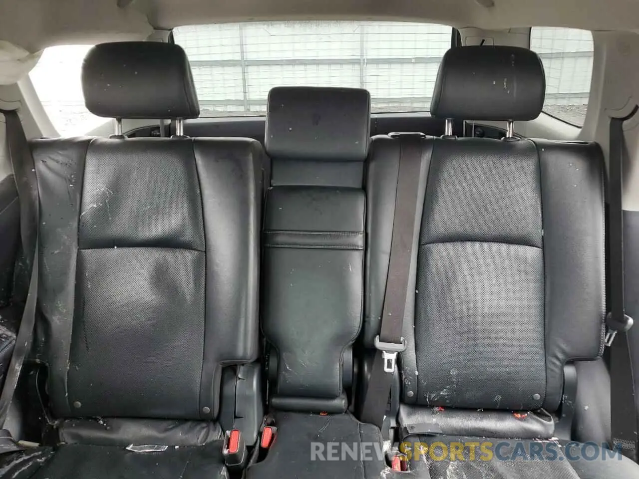 10 Photograph of a damaged car JTEBU5JR9K5720616 TOYOTA 4RUNNER 2019