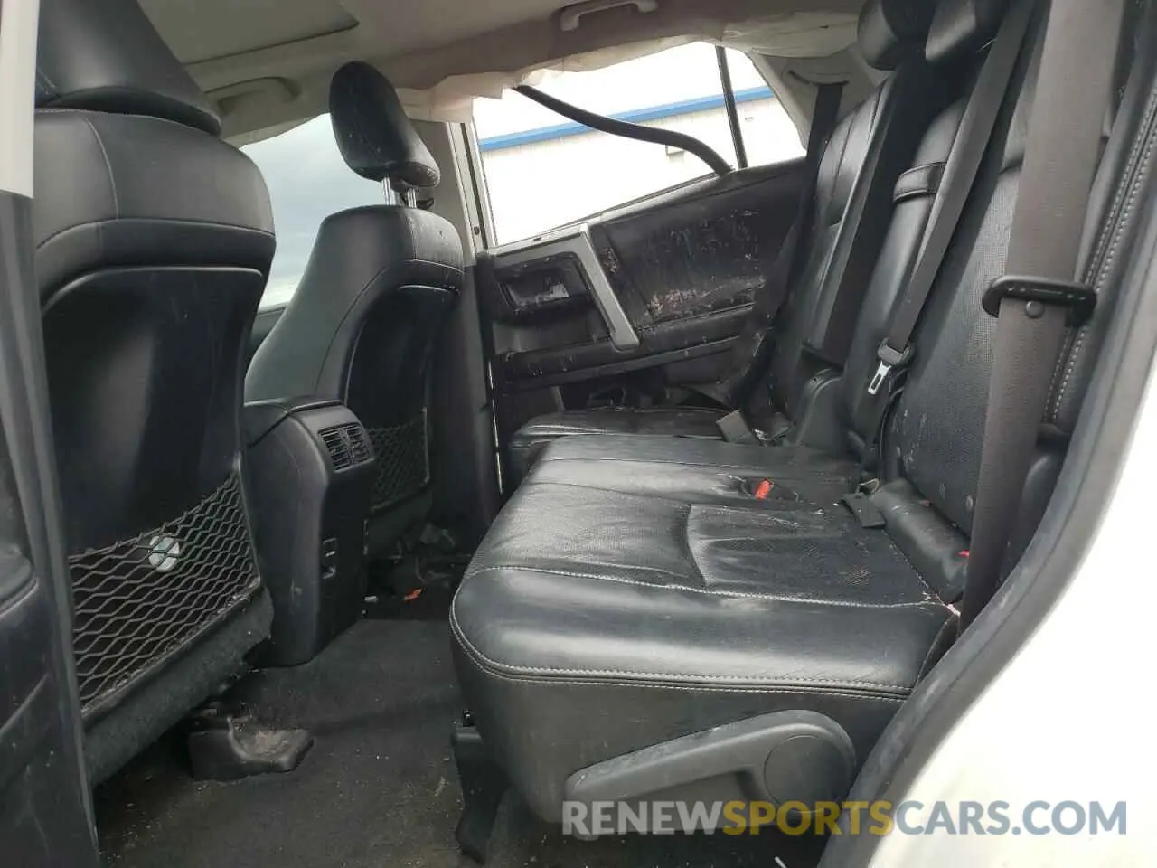 11 Photograph of a damaged car JTEBU5JR9K5720616 TOYOTA 4RUNNER 2019
