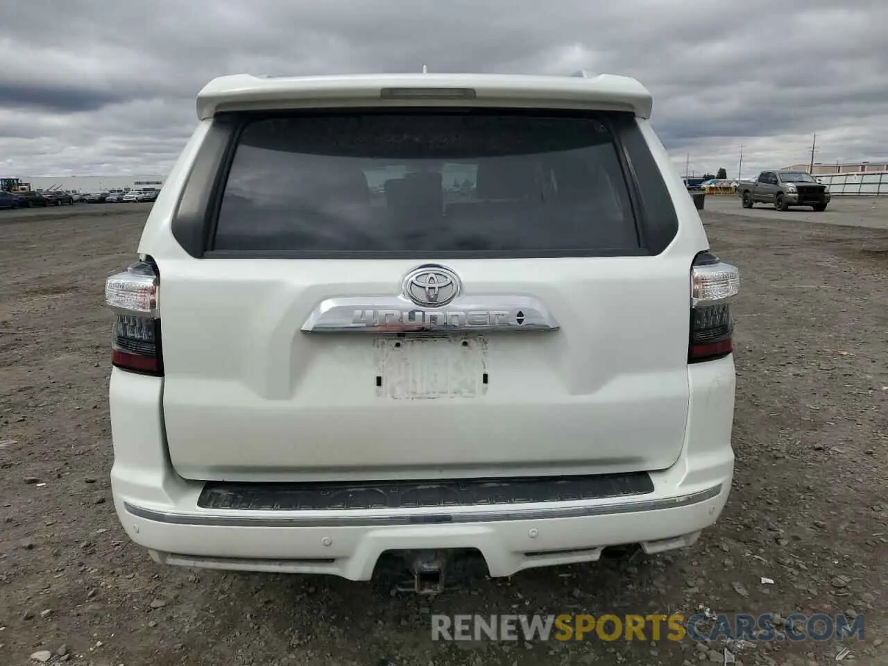 6 Photograph of a damaged car JTEBU5JR9K5720616 TOYOTA 4RUNNER 2019