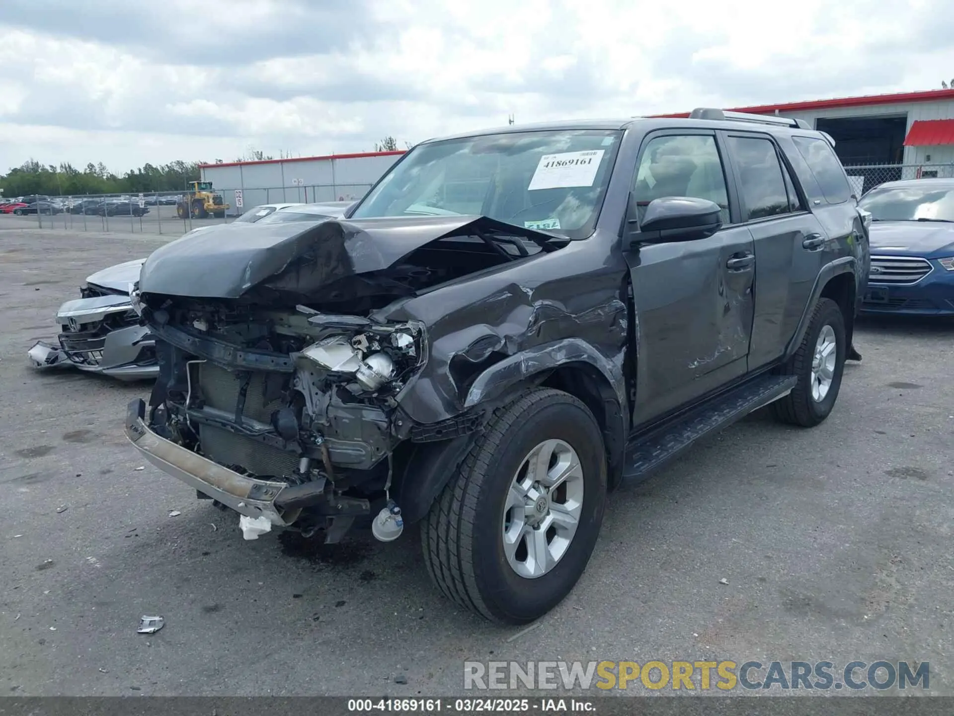 18 Фотография поврежденного автомобиля JTEBU5JRXK5638880 TOYOTA 4RUNNER 2019