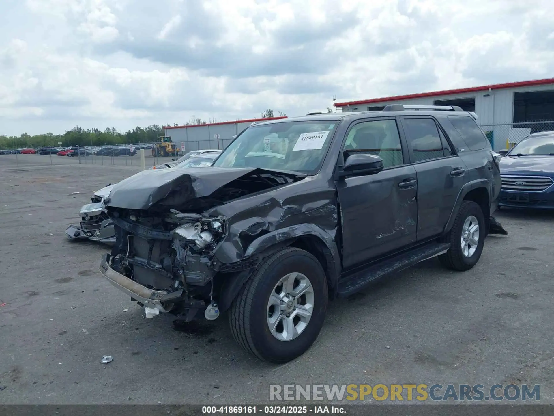 2 Фотография поврежденного автомобиля JTEBU5JRXK5638880 TOYOTA 4RUNNER 2019