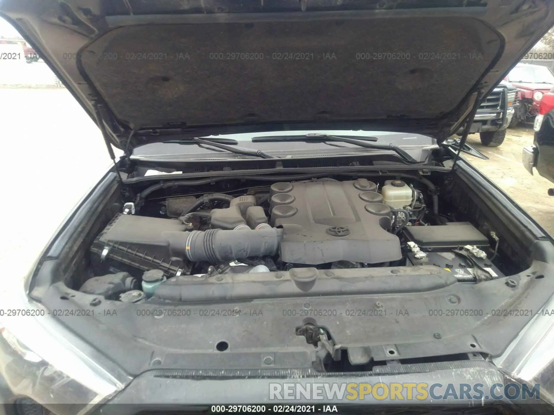 10 Photograph of a damaged car JTEBU5JRXK5684094 TOYOTA 4RUNNER 2019
