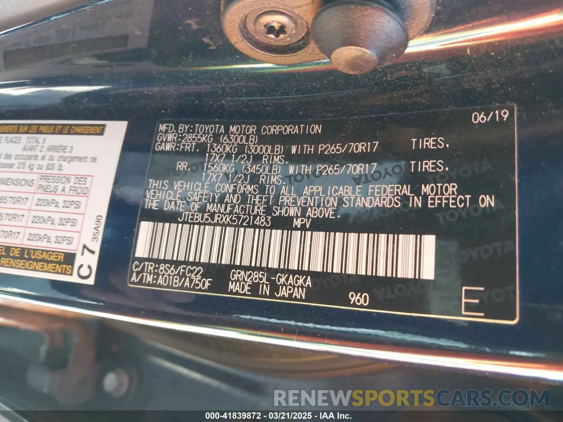 9 Photograph of a damaged car JTEBU5JRXK5721483 TOYOTA 4RUNNER 2019