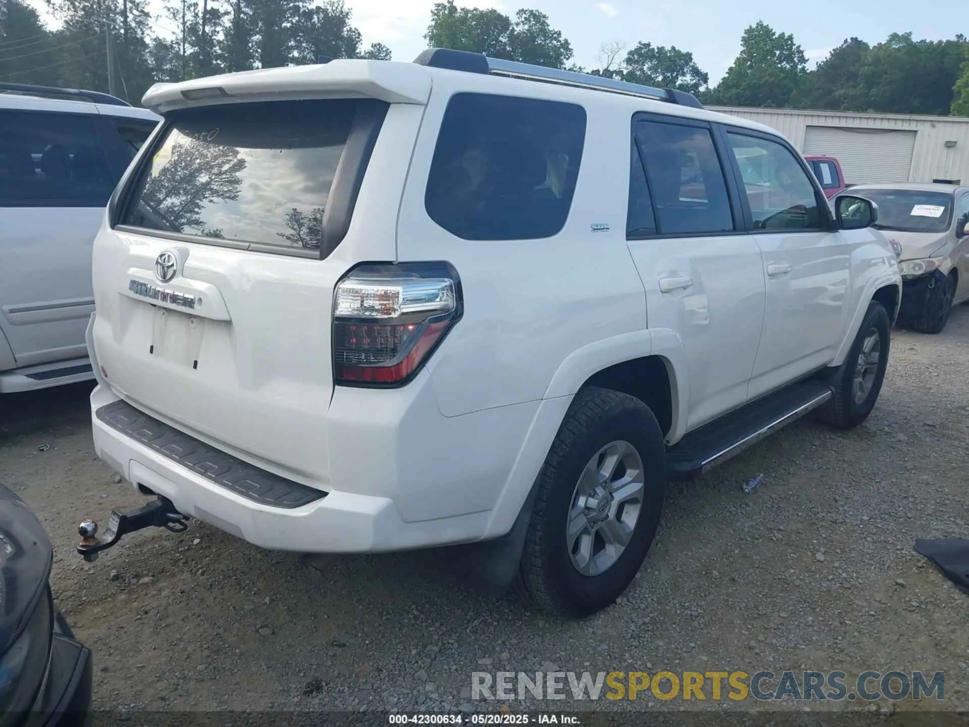 4 Фотография поврежденного автомобиля JTEZU5JR0K5199140 TOYOTA 4RUNNER 2019