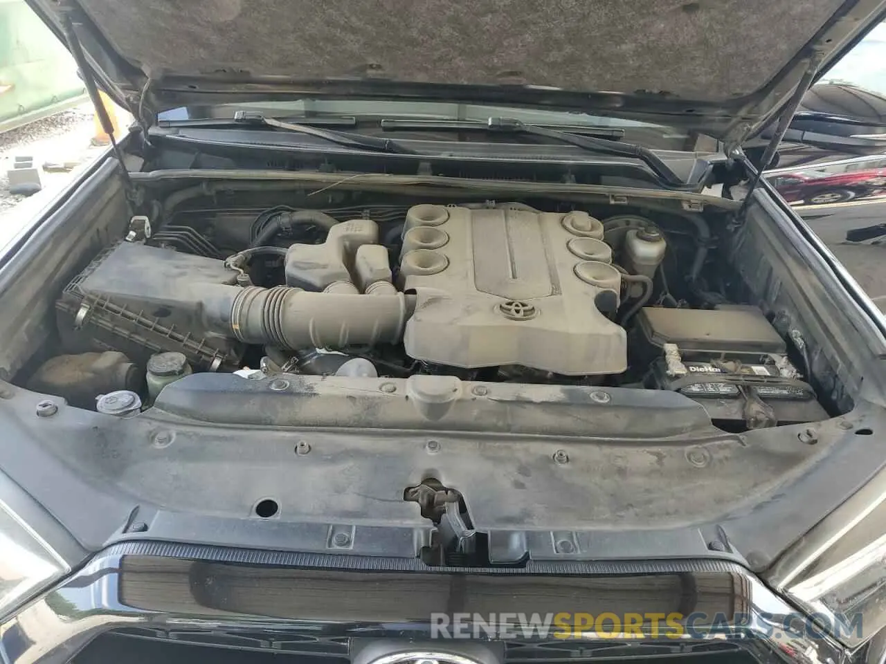 11 Photograph of a damaged car JTEZU5JR0K5200531 TOYOTA 4RUNNER 2019