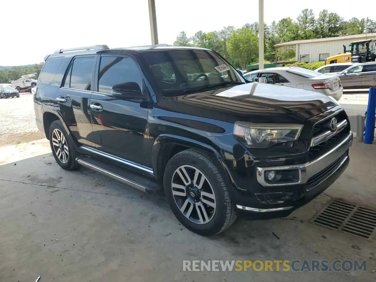 4 Photograph of a damaged car JTEZU5JR0K5200531 TOYOTA 4RUNNER 2019