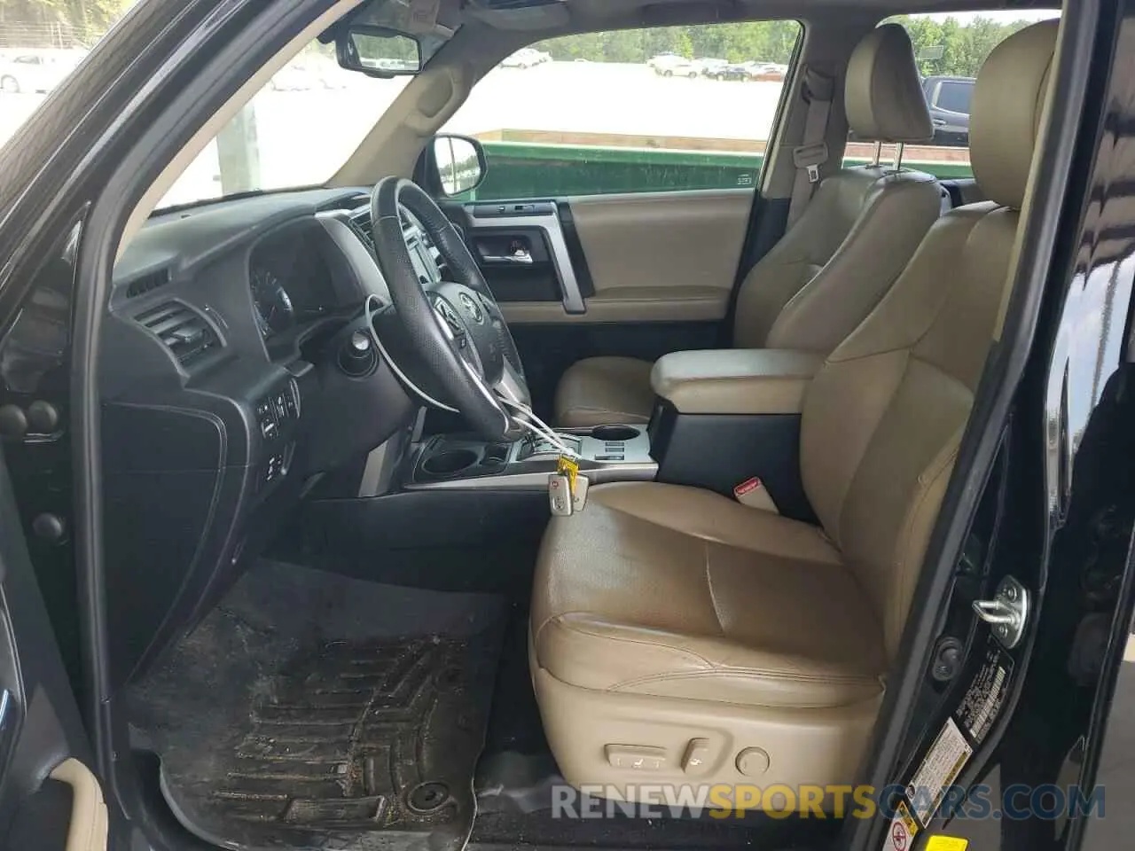 7 Photograph of a damaged car JTEZU5JR0K5200531 TOYOTA 4RUNNER 2019