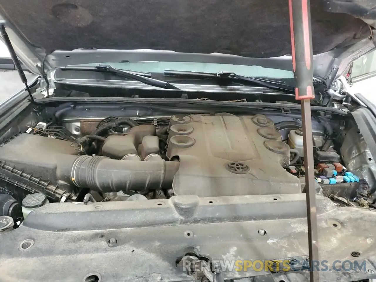 12 Photograph of a damaged car JTEZU5JR0K5206037 TOYOTA 4RUNNER 2019