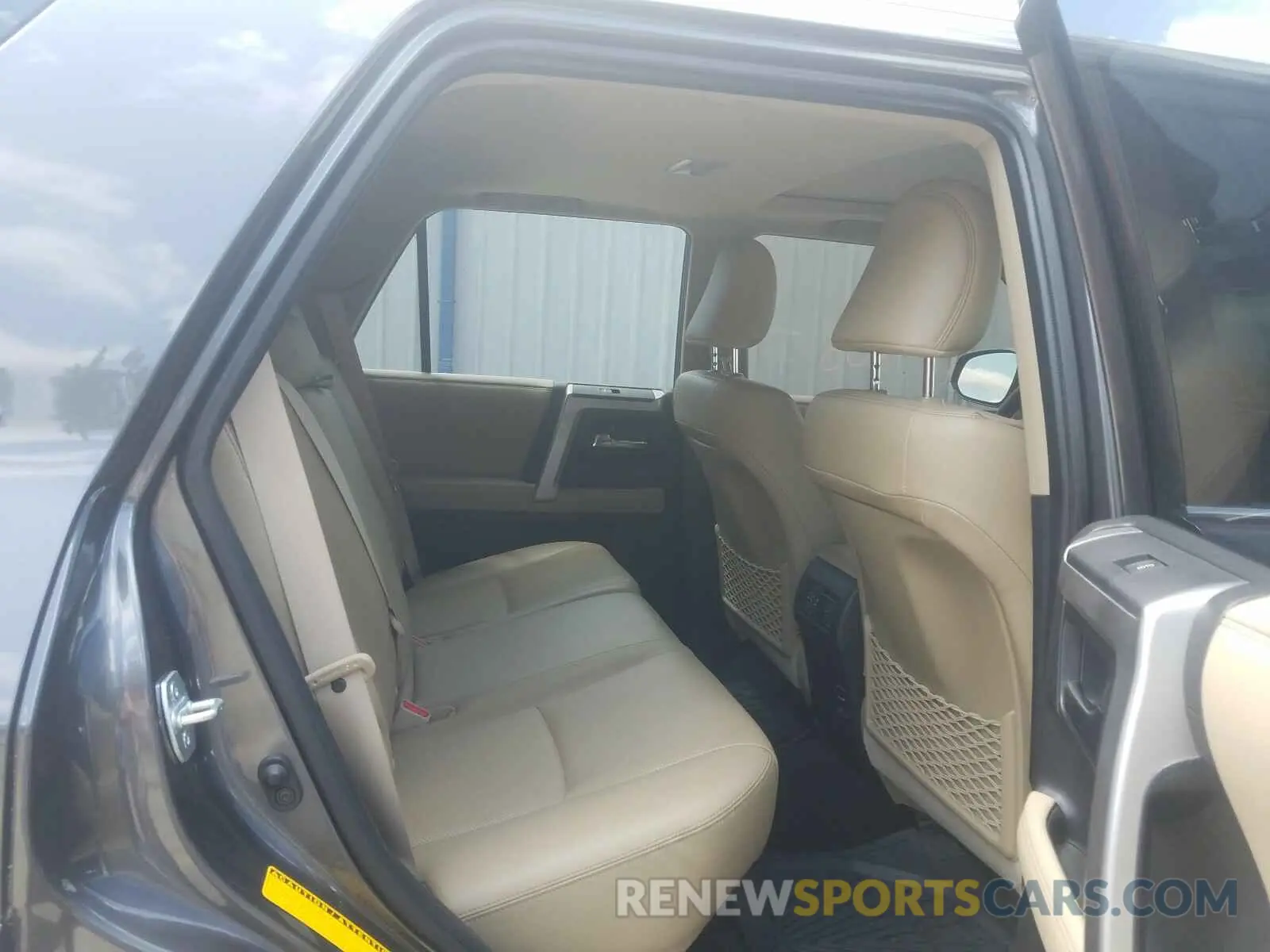 6 Photograph of a damaged car JTEZU5JR1K5192391 TOYOTA 4RUNNER 2019