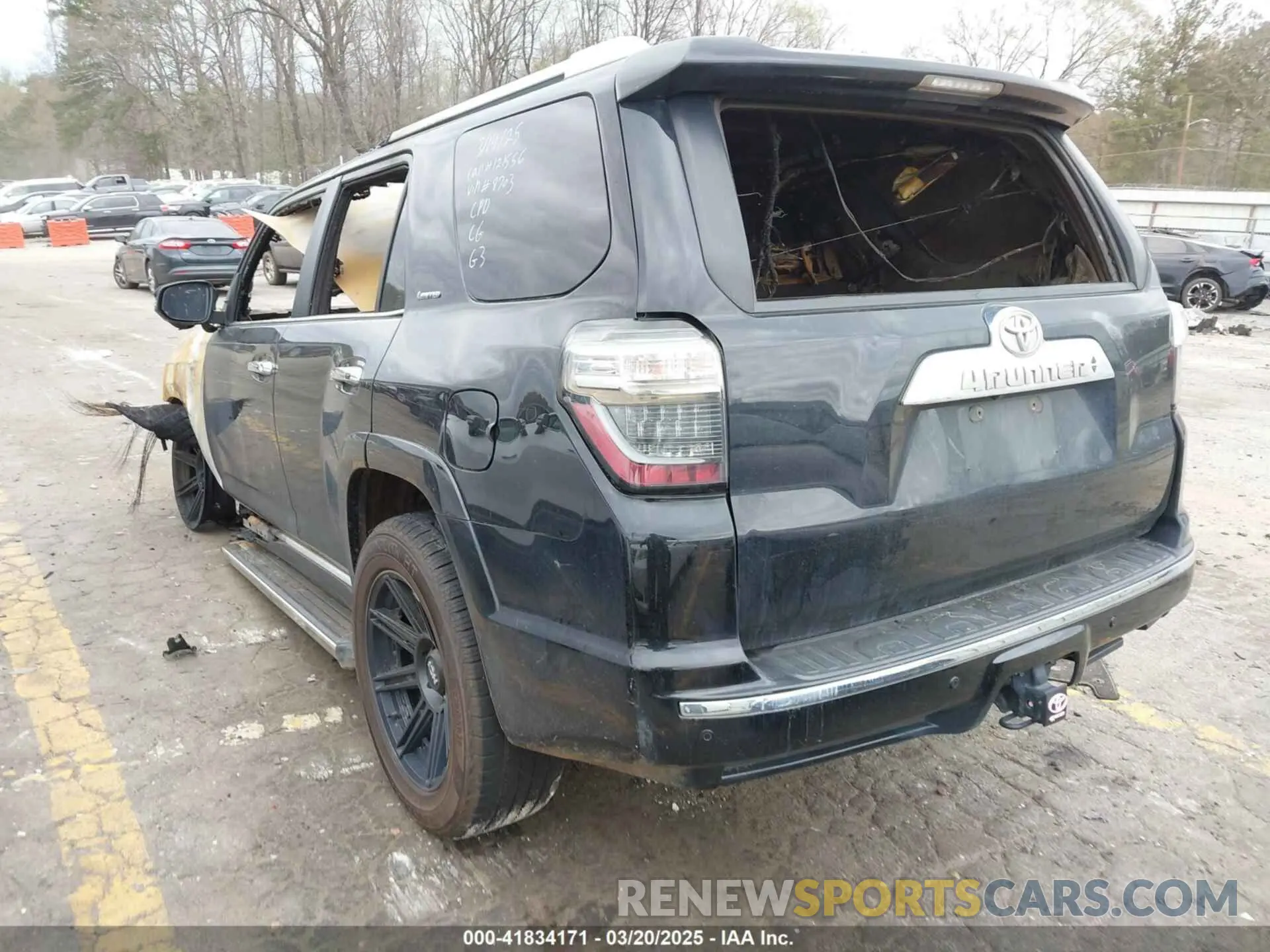 3 Photograph of a damaged car JTEZU5JR2K5198703 TOYOTA 4RUNNER 2019