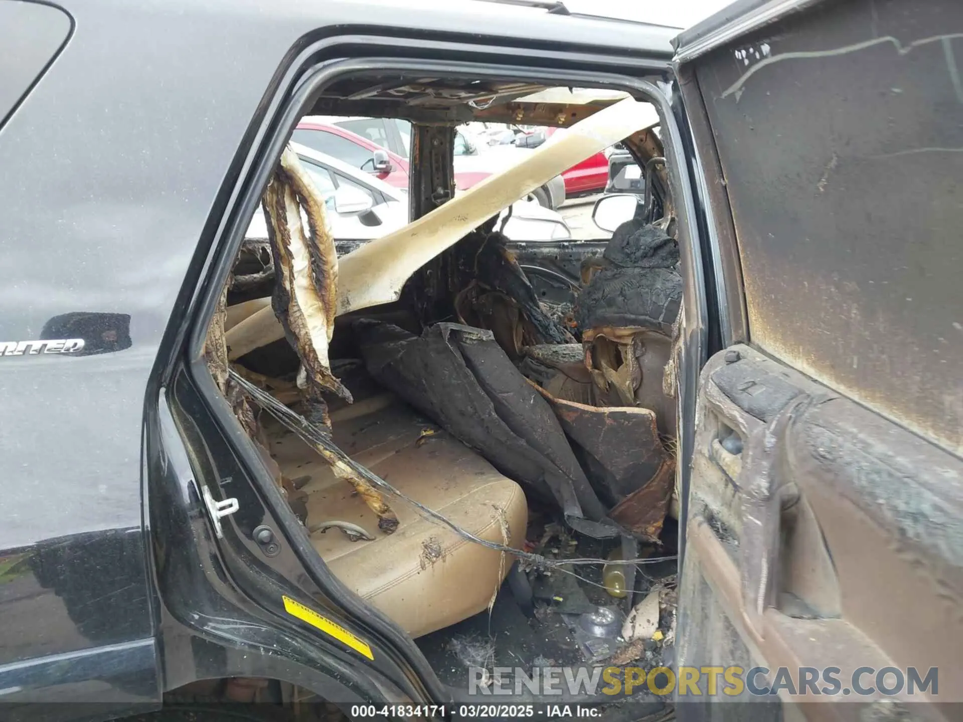8 Photograph of a damaged car JTEZU5JR2K5198703 TOYOTA 4RUNNER 2019