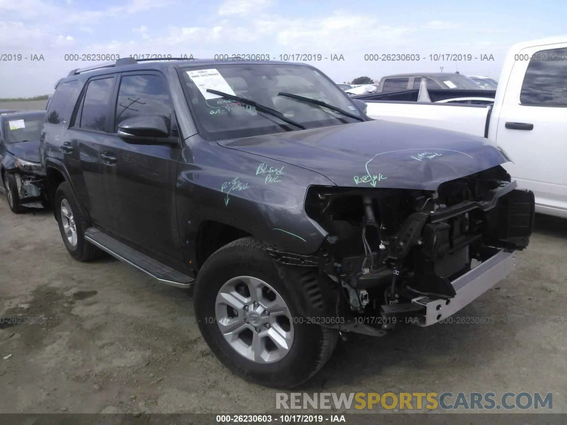 1 Photograph of a damaged car JTEZU5JR3K5195812 TOYOTA 4RUNNER 2019