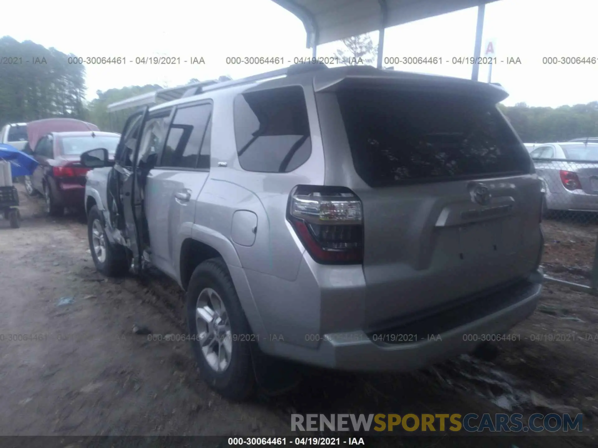 3 Photograph of a damaged car JTEZU5JR4K5196547 TOYOTA 4RUNNER 2019