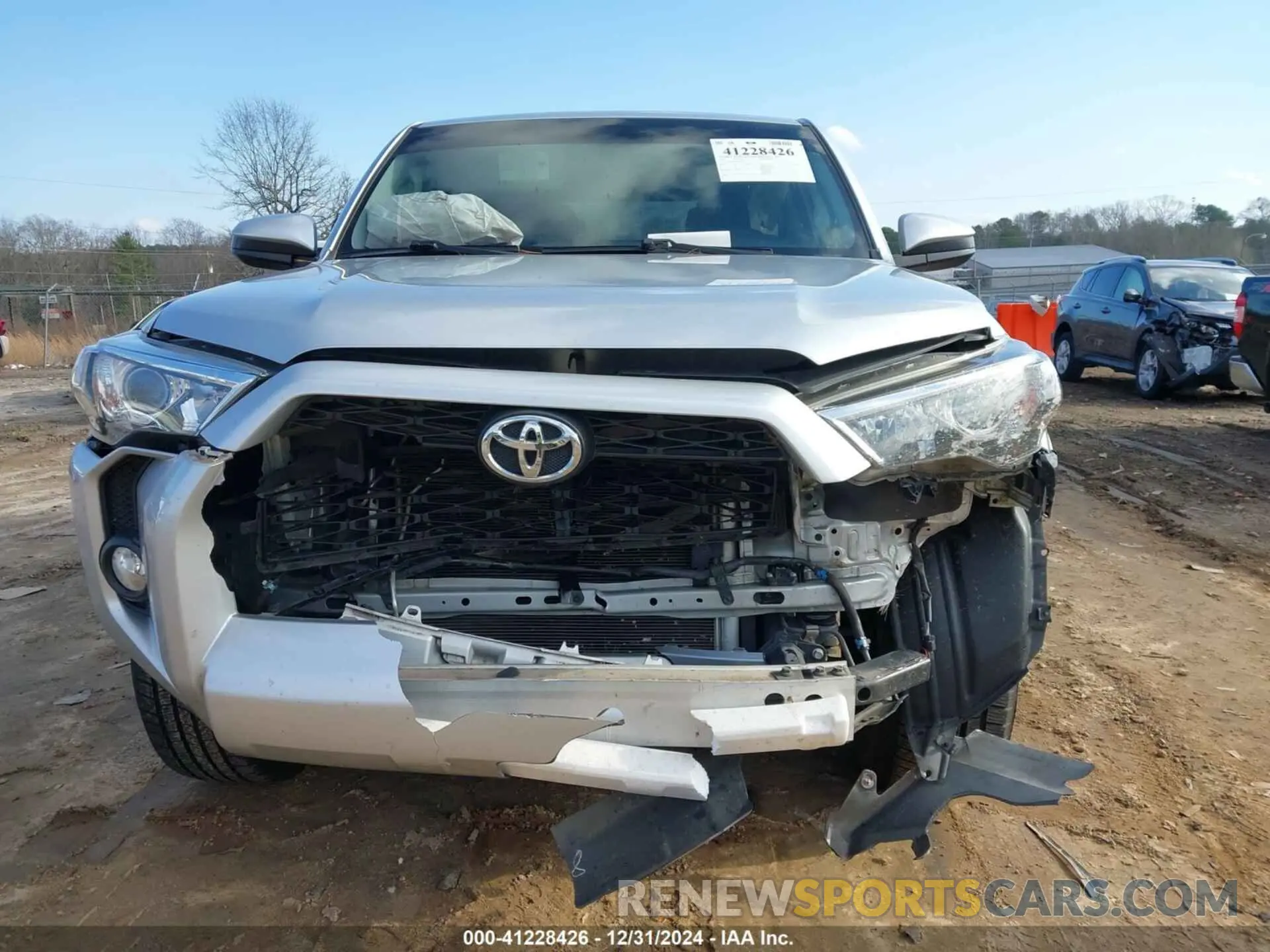 13 Фотография поврежденного автомобиля JTEZU5JR5K5196573 TOYOTA 4RUNNER 2019