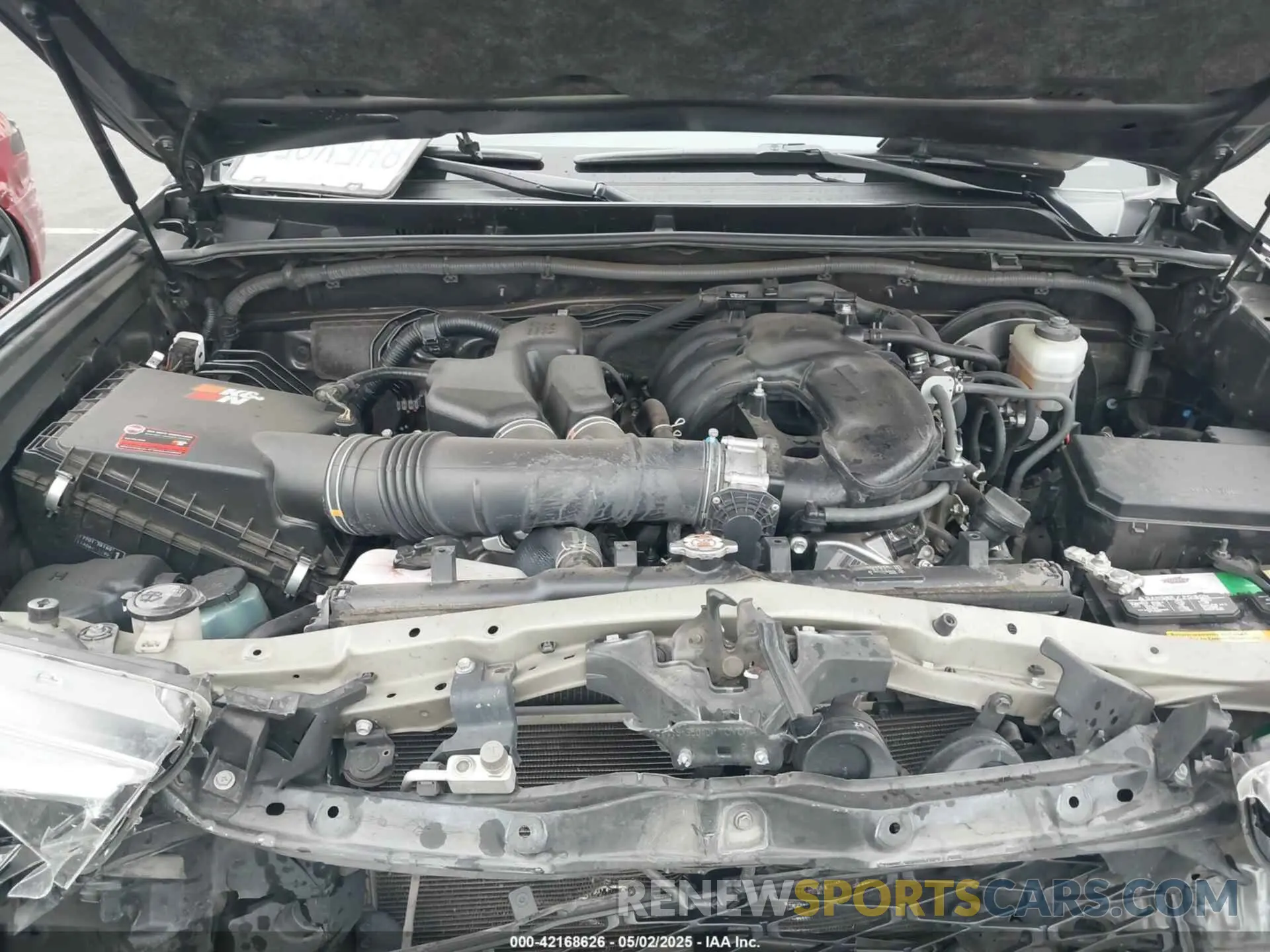 10 Photograph of a damaged car JTEZU5JR6K5200159 TOYOTA 4RUNNER 2019