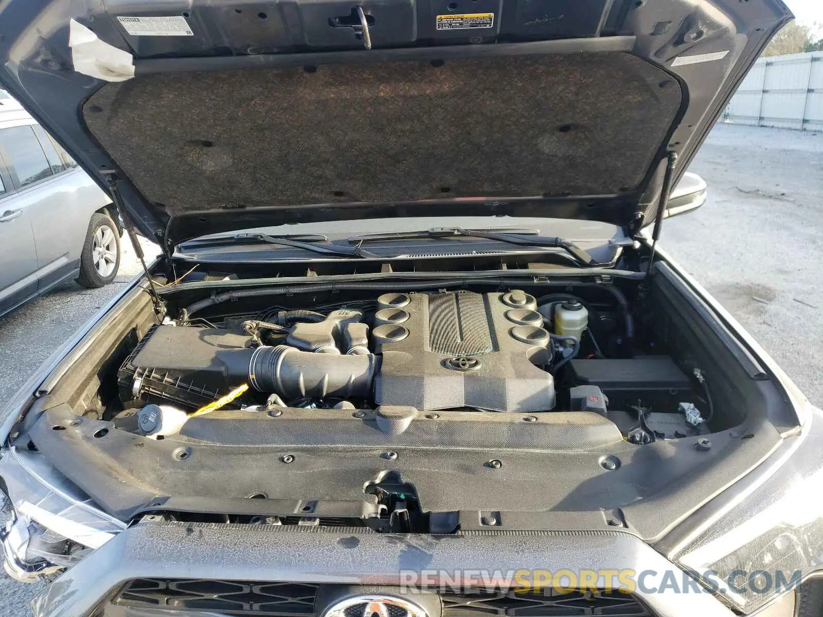 7 Photograph of a damaged car JTEZU5JR6K5202803 TOYOTA 4RUNNER 2019