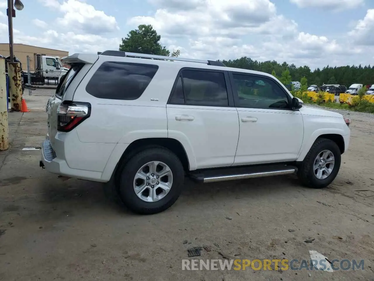 3 Photograph of a damaged car JTEZU5JR6K5209587 TOYOTA 4RUNNER 2019