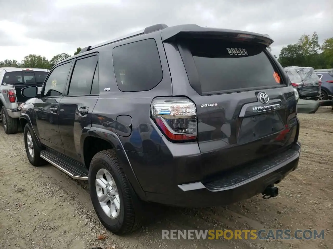 3 Photograph of a damaged car JTEZU5JR6K5211176 TOYOTA 4RUNNER 2019