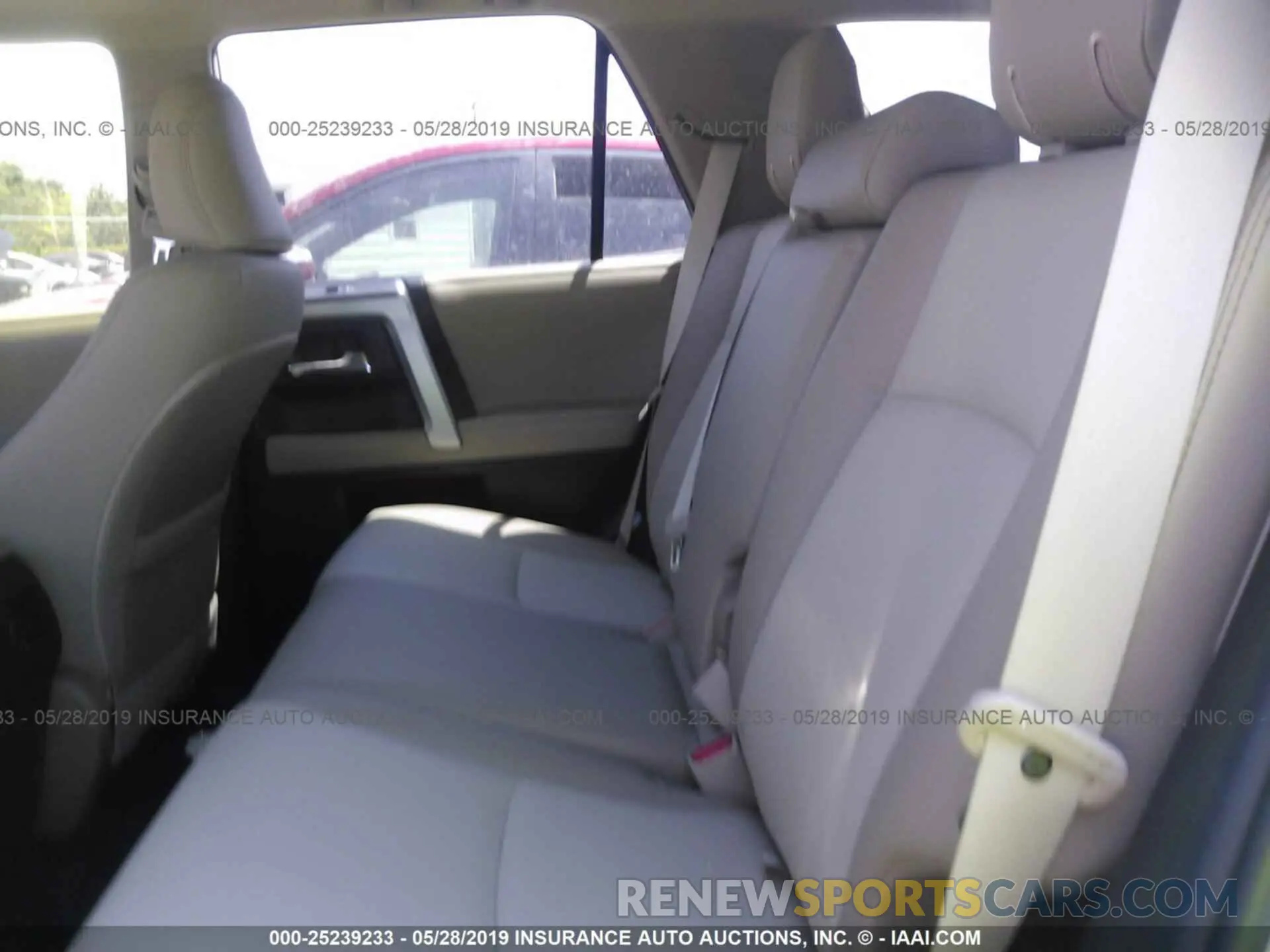 8 Photograph of a damaged car JTEZU5JR7K5192248 TOYOTA 4RUNNER 2019